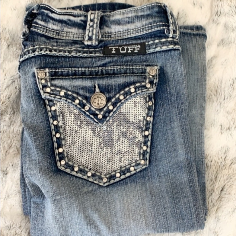 Cowgirl Tuff 27